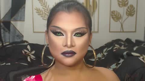 Snapshot of yourtrannyqueenxxx chatting on September 21, 11:09 pm Anastacia Grey online show from September 21, 11:09 pm