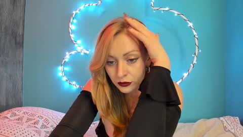 Snapshot of yourvenus00 chatting on February 2, 9:02 pm YourVenus00 -Follow my OF online show from February 2, 9:02 pm