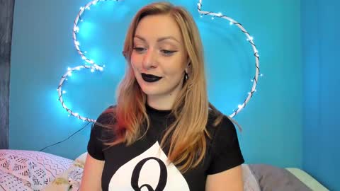 Snapshot of yourvenus00 chatting on February 8, 6:33 pm YourVenus00 -Follow my OF online show from February 8, 6:33 pm