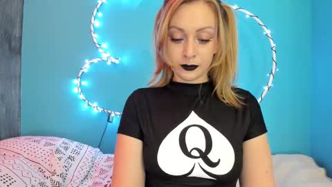 Snapshot of yourvenus00 chatting on January 27, 7:35 pm YourVenus00 -Follow my OF online show from January 27, 7:35 pm