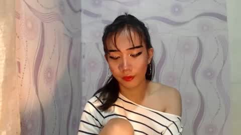 yourwife_material99 online show from April 3, 4:03 pm