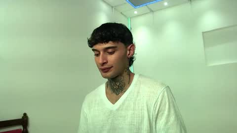 Angel online show from March 2, 1:54 am