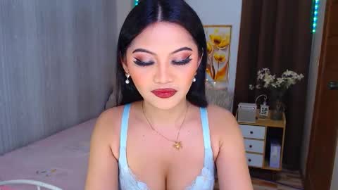 Snapshot of youungsextdeity chatting on February 19, 10:45 am cathy online show from February 19, 10:45 am