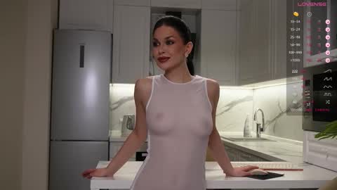 youur_sweetheart online show from October 28, 12:50 pm