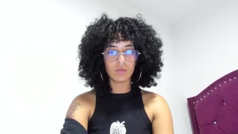 elizabeth  ju   online show from March 4, 12:07 am