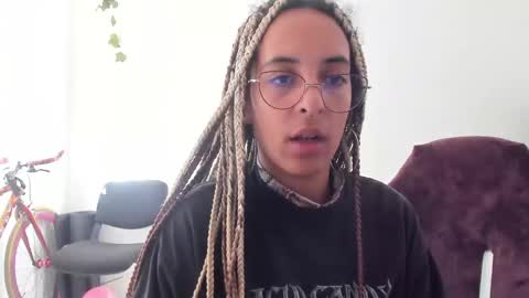 elizabeth  ju   online show from January 27, 10:06 pm