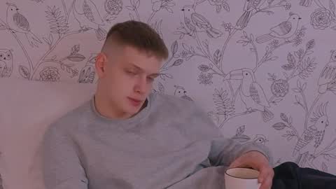 yrshela online show from April 3, 6:48 pm