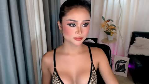 ysabellefox online show from April 12, 9:46 am