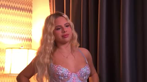 Foxie online show from October 28, 4:13 am