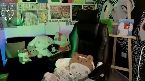    rawr   Anne Independent model      online show from April 16, 10:01 pm