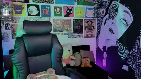    rawr   Anne Independent model      online show from February 20, 12:10 am