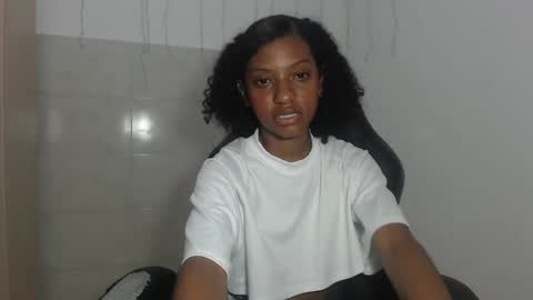 YUKARI online show from November 6, 7:06 pm