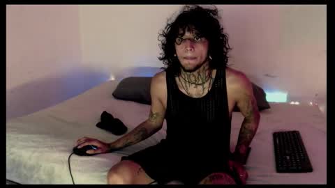 yuki_mil online show from November 9, 10:34 pm