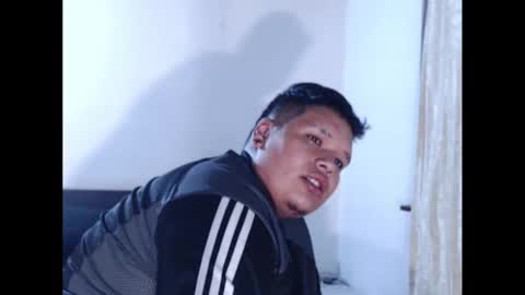 yul an val online show from November 16, 4:36 am