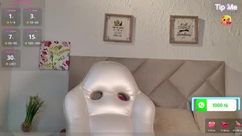 Yuliana online show from December 20, 6:48 pm