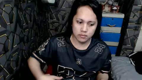 yumi online show from October 26, 7:46 pm