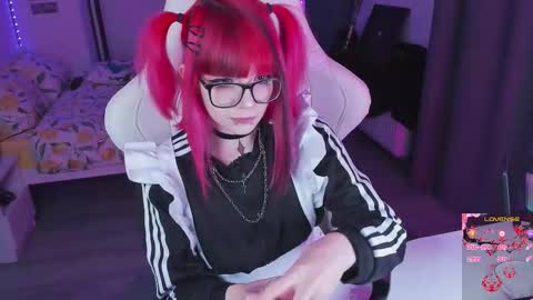 Yumi 3 online show from September 18, 8:02 pm