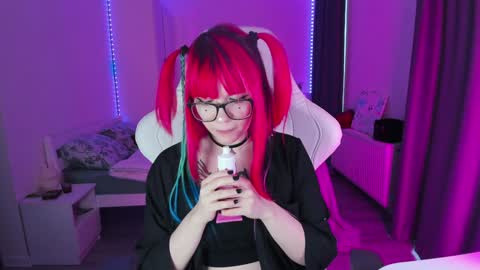 Yumi 3 online show from December 6, 9:49 am