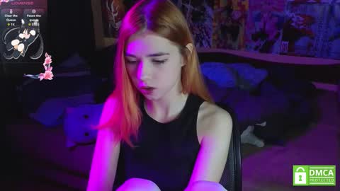 Snapshot of yumiko_uwu chatting on October 11, 10:53 am Yumeko online show from October 11, 10:53 am