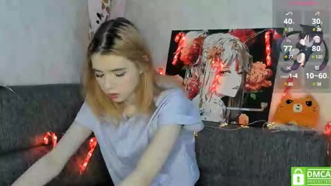 Snapshot of yumiko_uwu chatting on December 4, 8:17 am Yumeko online show from December 4, 8:17 am