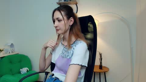 yumiko_yumi online show from April 4, 12:01 pm