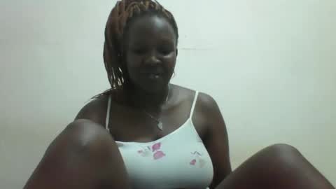 yummytitiess online show from October 20, 6:02 pm
