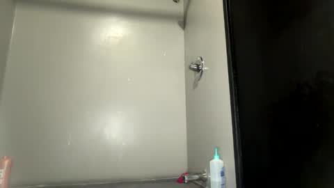 YungJefe online show from April 18, 9:44 am