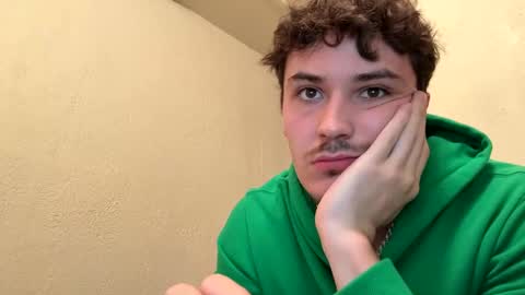 yungstudbev online show from October 6, 2:51 am