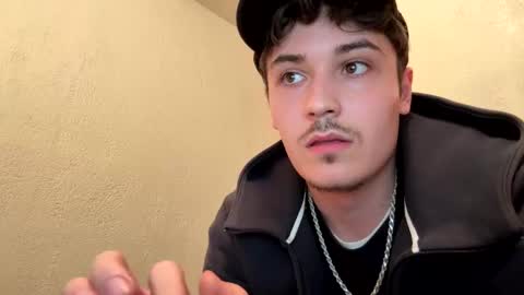 yungstudbev online show from October 10, 3:01 am