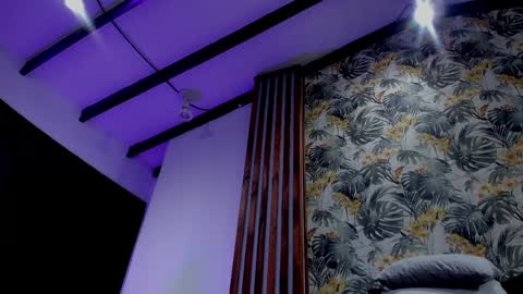 Yuri Kay online show from April 8, 10:02 pm