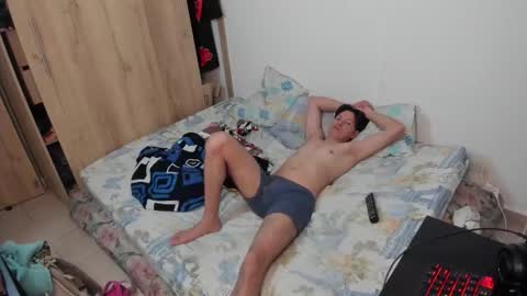 yurii_moody online show from December 22, 1:45 am