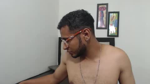 yuyussthh online show from November 20, 4:55 am