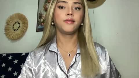 Snapshot of yvonne_guidotti chatting on September 11, 7:31 am Miss Cali online show from September 11, 7:31 am