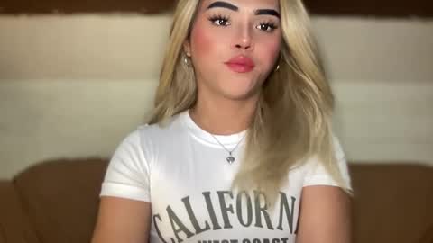 Snapshot of yvonne_guidotti chatting on March 12, 7:58 pm Miss Cali online show from March 12, 7:58 pm