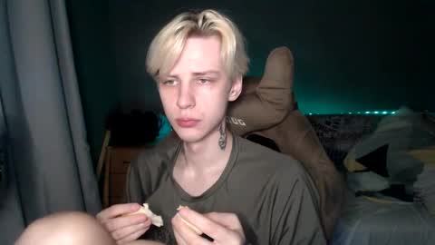 Toshka online show from March 11, 1:48 am