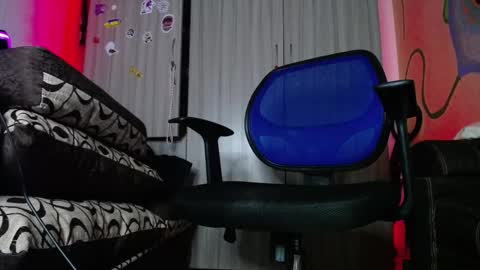 Zac Freelance model online show from February 20, 7:01 am