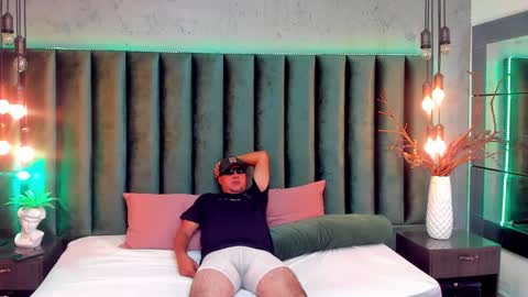 zacandmarcosmg_ online show from December 30, 7:21 pm