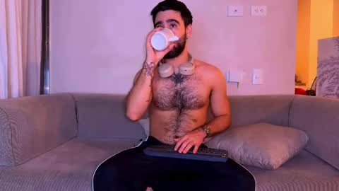 zack_sullivan22 online show from May 31, 1:48 am