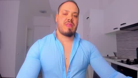 Zack online show from April 4, 8:05 pm