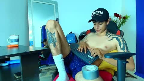 zack online show from February 11, 11:54 pm