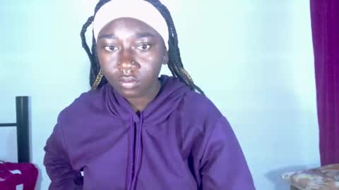 Snapshot of zahhysims chatting on February 24, 10:37 am zahhy online show from February 24, 10:37 am