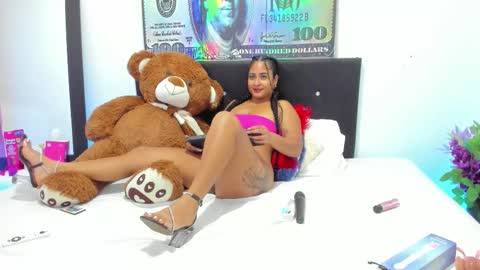 Snapshot of zahira_evans chatting on October 1, 7:13 pm Zahira online show from October 1, 7:13 pm