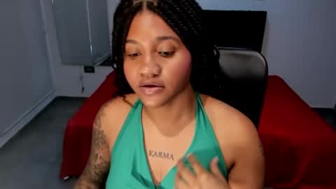 zahra_rose online show from October 4, 8:50 pm