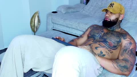 INSTAGRAM yormanfit7 online show from October 1, 8:35 am