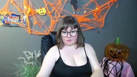 zannadreil online show from October 27, 1:16 am