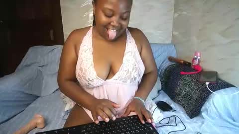 Zara Dane online show from December 3, 6:30 pm