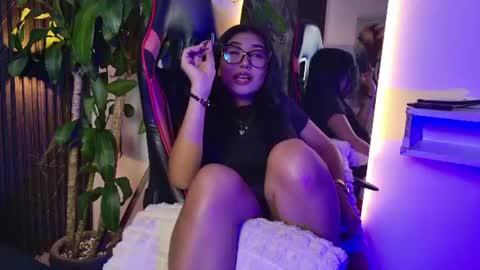 zara_lim online show from June 5, 1:56 am