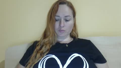 Snapshot of zara_red chatting on September 23, 7:02 am Kate. if im not here im here foxy red333 online show from September 23, 7:02 am