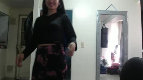 zaraa_lopez online show from February 11, 6:45 pm