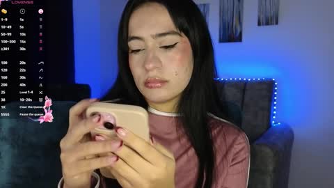 Snapshot of zaradames_ chatting on October 16, 3:17 am zaradames_ online show from October 16, 3:17 am